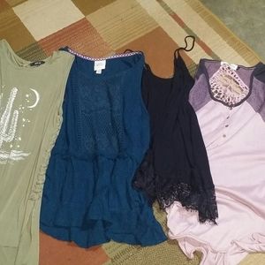 Tunics lot size med.